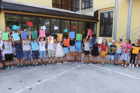 PRVI ŠOLSKI DAN CERKNICA 14 FOTO LJUBO VUKELIČ